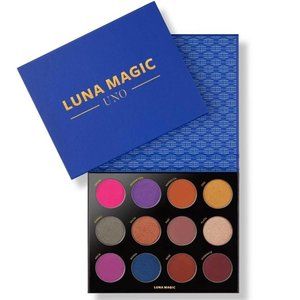Luna Magic Eyeshadow Pallet